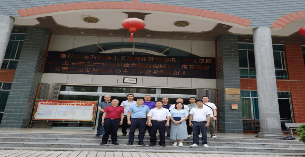 赴思南第八中学交流学1922.png